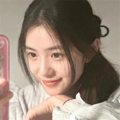 捷运上的女孩